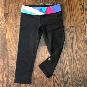 Ivivva Black Crop leggings